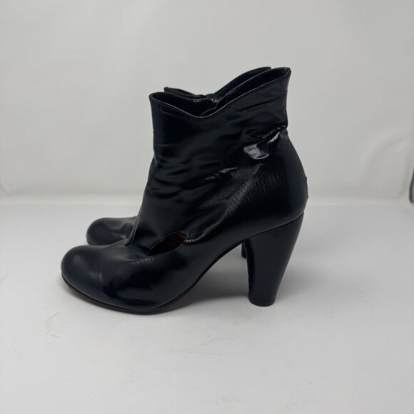 chie mihara black leather cut out heeled boots EU 41 US 11 - Picture 2 of 11